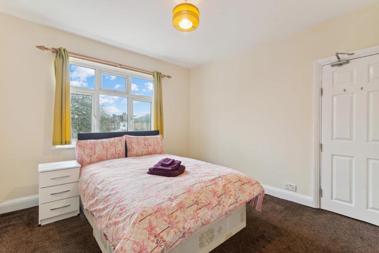 Beautiful Cozy Room London Kültér fotó
